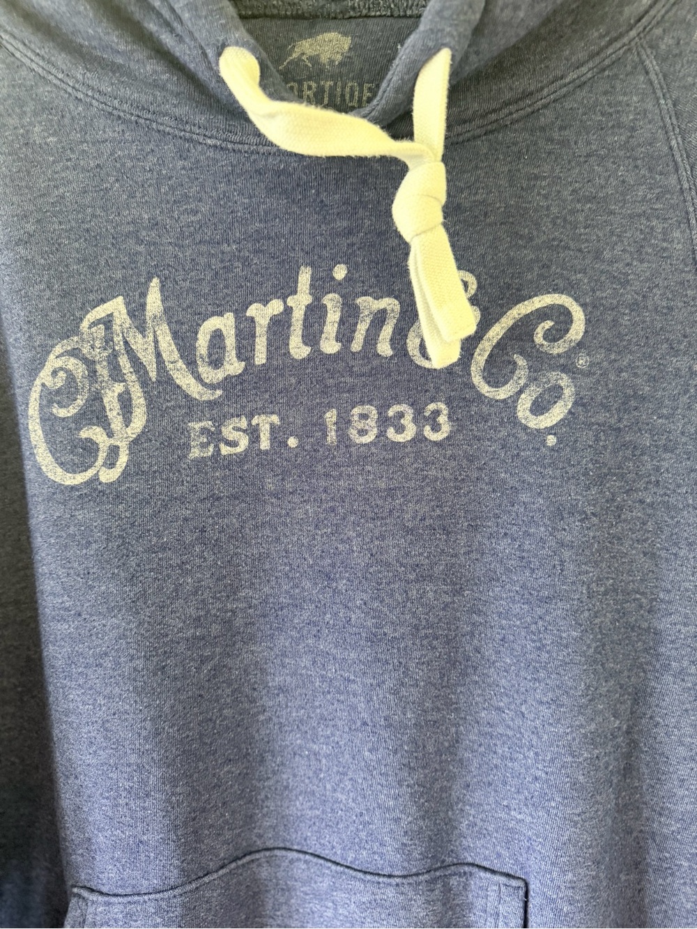 C.F. Martin & Co. Est. 1833 Guitar Pullover Hoodie‎ Blue Unisex XL - Picture 4 of 7